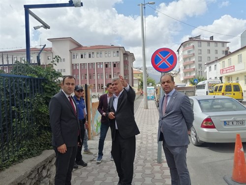 İlçe Merkezinde Faaliyet Gösteren Okulların Çevresinde Alınan Tedbirler Yerinde İncelendi